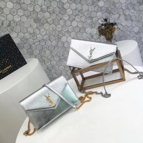 Yves Saint Laurent Eredeti Borjúbőr Válltáska 2822 Ezüst