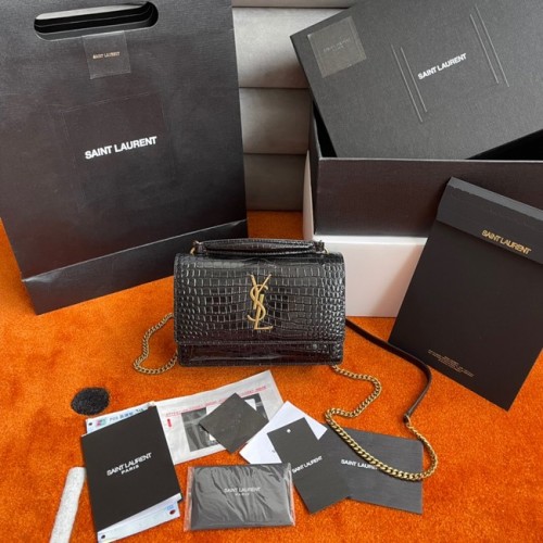 Yves Saint Laurent Naplemente Kicsi Láncos Táska Krokodilmintás Dombornyomott Fényes Bőrből Y533036A Fekete
