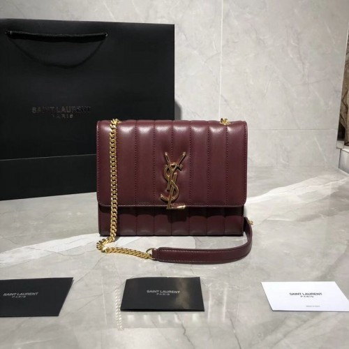 Yves Saint Laurent eredeti báránybőr válltáska Y554125 bordó