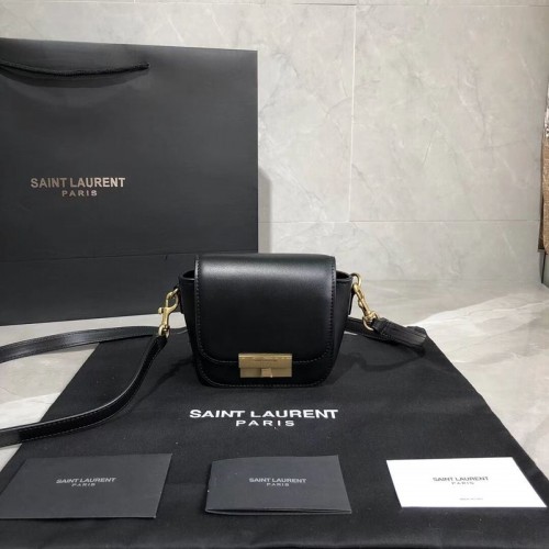 Yves Saint Laurent válltáska Y566959 fekete