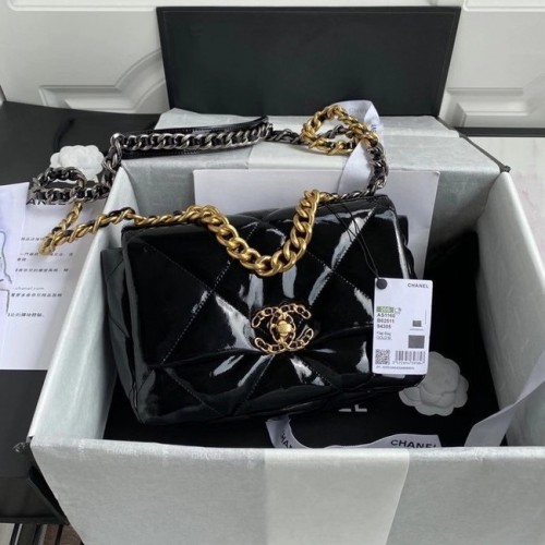 Chanel 19 fedeles táska AS1160 fekete